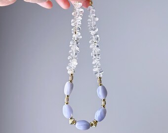 Quartzberry - Gargantilha de Ágata Azul Natural e Cristal de Quartzo Transparente - Edição Limitada