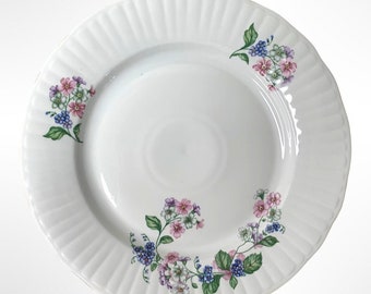8 Set of Eight Wloclawek Floral Porcelain Rim Soup Bowls Poland Roses