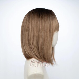 Peluca bob balayage castaño claro con flequillo / Cabello sintético liso con mechas de 30 cm imagen 5