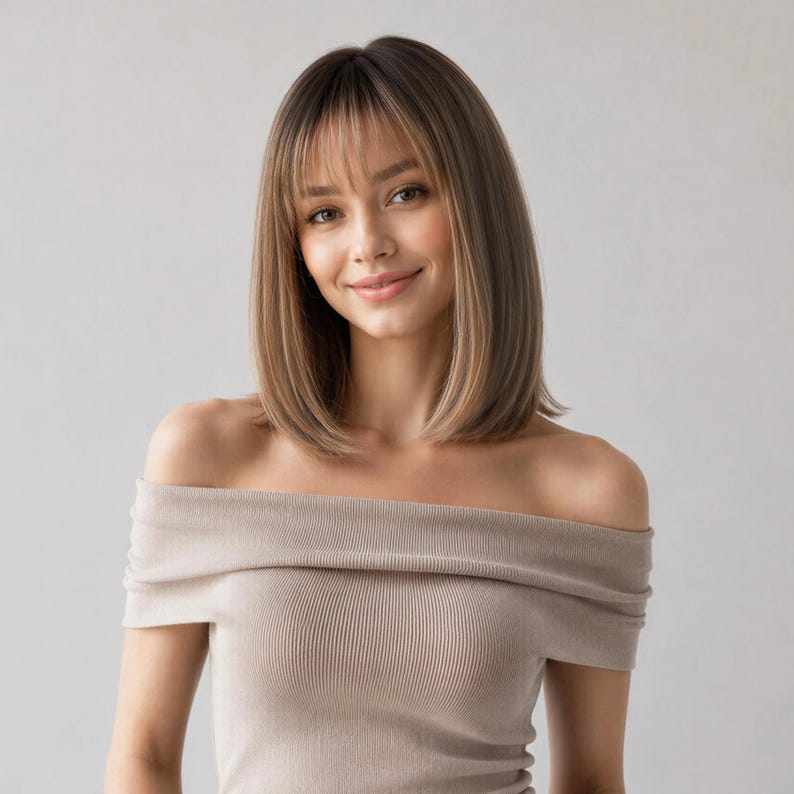 Peluca bob balayage castaño claro con flequillo / Cabello sintético liso con mechas de 30 cm imagen 1
