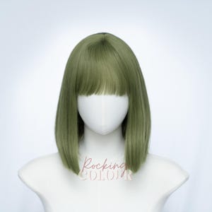 Parrucca Bob verde matcha da 10 pollici con frangia / Capelli sintetici corti e lisci immagine 2
