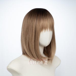 Lichtbruine bobbalayage-pruik met pony | 12-inch steil synthetisch haar met highlights