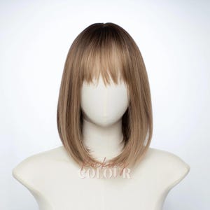 Peluca bob balayage castaño claro con flequillo / Cabello sintético liso con mechas de 30 cm imagen 3
