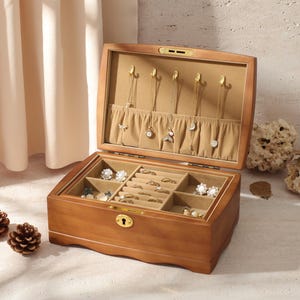 Gepersonaliseerde houten sieradendoos met slot en sleutel, gegraveerde sieradendoos, vintage sieradenorganizer, gepersonaliseerd cadeau voor haar, jubileumcadeau