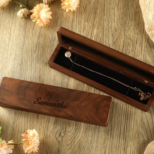 Gepersonaliseerde houten kettingdoos, aangepaste gegraveerde naamkettingdoos, cadeaus voor bruidsmeisjes, speciale jubileumkettingdoos, cadeaus voor haar