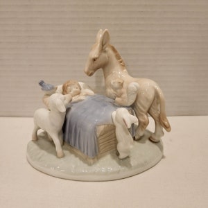19+ Vintage Christmas Music Box