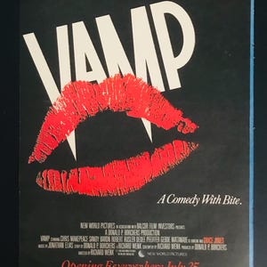 1986 &#39;VAMP&#39; Uma comédia com mordida Filme Promocional Horror/Comédia Pequeno Cartaz Anúncio Vintage