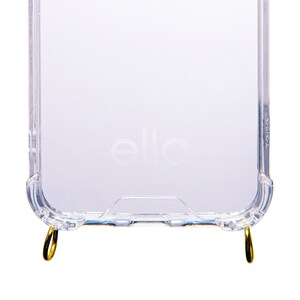 Könnte beinhalten: Eine transparente Handyhülle mit erhöhtem Rand zum Schutz. Die Hülle hat ein Logo mit der Aufschrift "ella" auf der Rückseite.