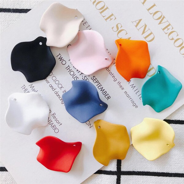 10pcs Acrylic Petal Charm,Colorful Resin Flower Petal Pendant With Hole,Irregular Shape Resin Earring Charms,DIY Accessories Jewelry Finding