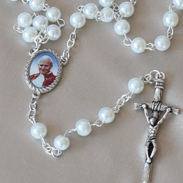 Pope John Paul II, Glass pearl Rosary