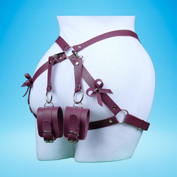 Leather Booty Harness with Handcuff, Leather Leg Harness, Harness Lingeries, Harness for Women, Harness Belt