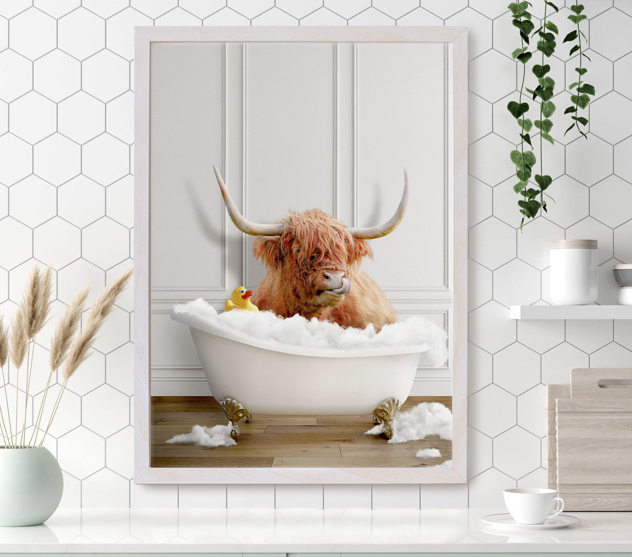 Highland Cow in a Vintage Bath Wall Art Cow in Bathtub - Etsy UK