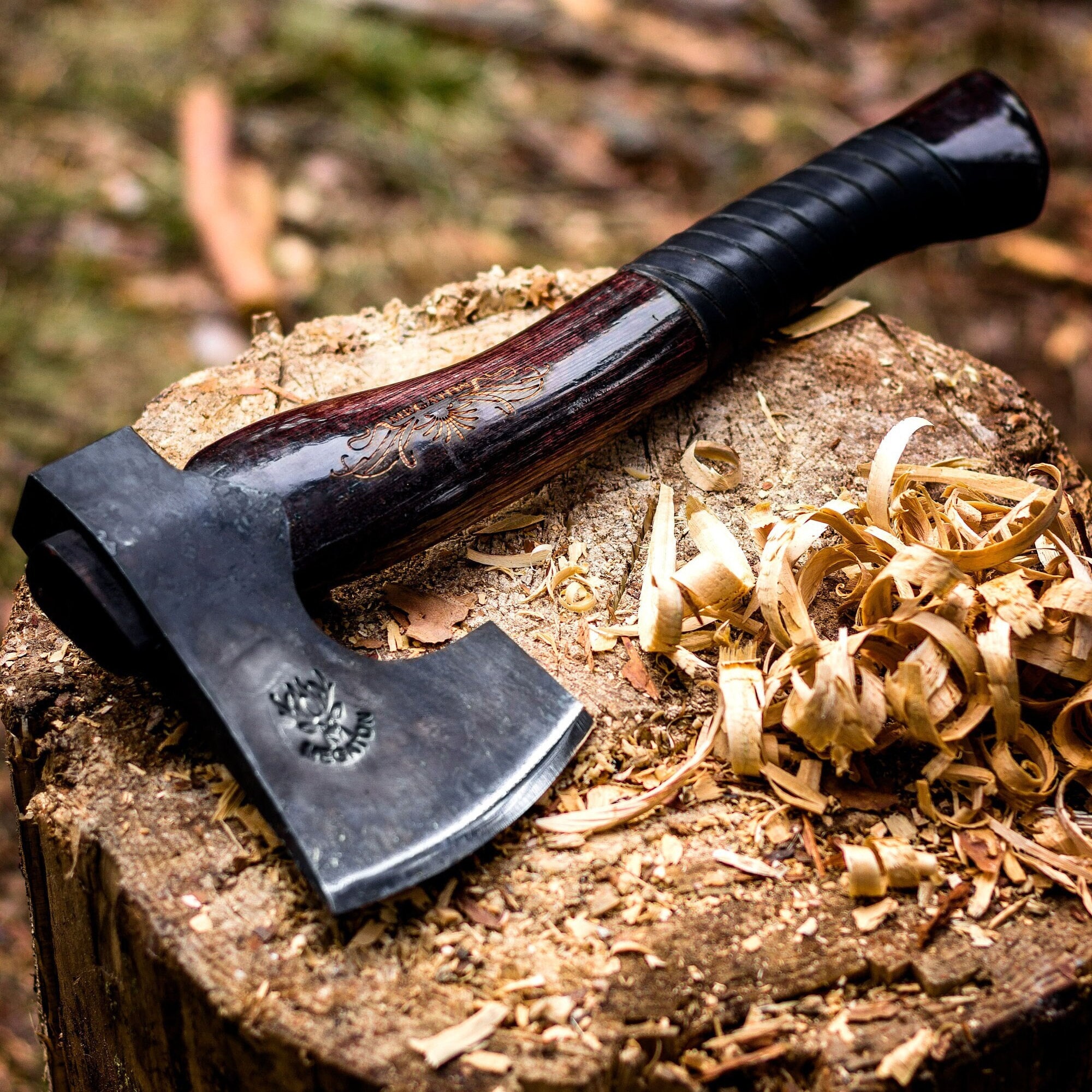 Megaton V AXE 33 cm Ascia Bushcraft, Ascia forestale, Intaglio