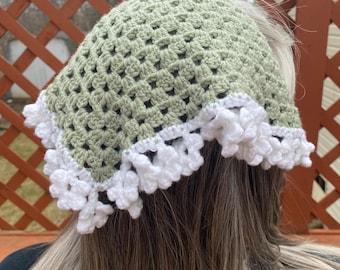 Daisy Babe Bandana Crochet Pattern Digital Download PDF / Cottage Core Headscarf / Crochet Daisy / Kerchief Pattern / Spring wear