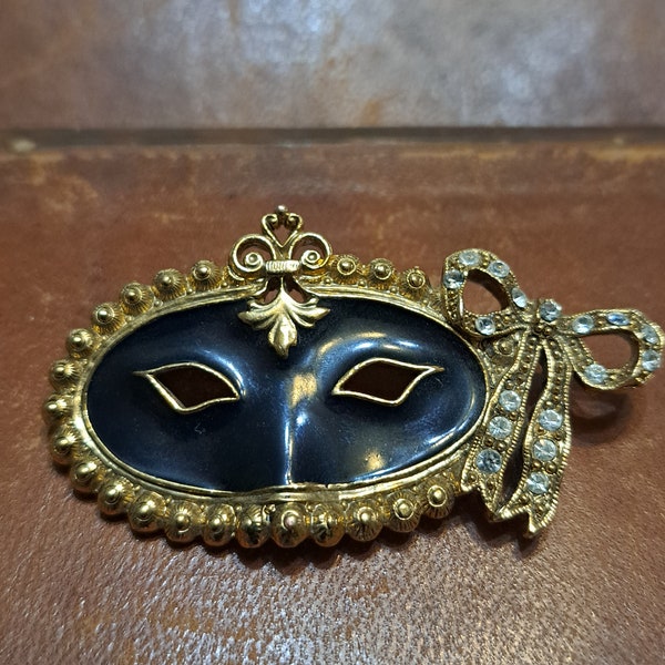 Vintage Mardi Gras Mask Brooch 1928 Jewelry Company