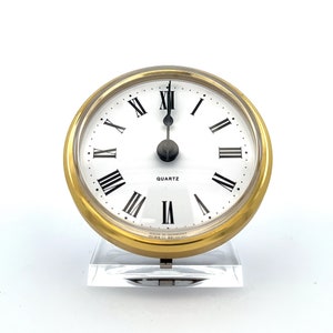 UTS plug-in clock movement, built-in clock, Roman numeral quartz movement with plastic case, gold-colored *Made in Germany