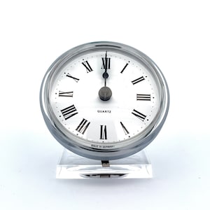 UTS plug-in movement built-in clock plug-in clock movement Roman quartz clock movement with plastic housing Roman silver