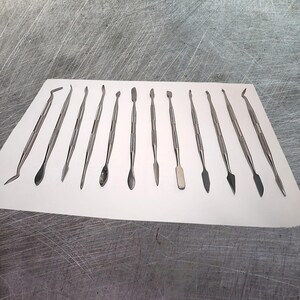 Modellierwerkzeug Töpferwerakzeug Set | Modellieren mit Wachs, Ton, Gips usw. | Inhalt 12 Stück