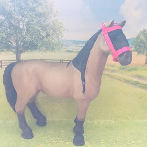 Schleich horse  fly mask (horse not included)