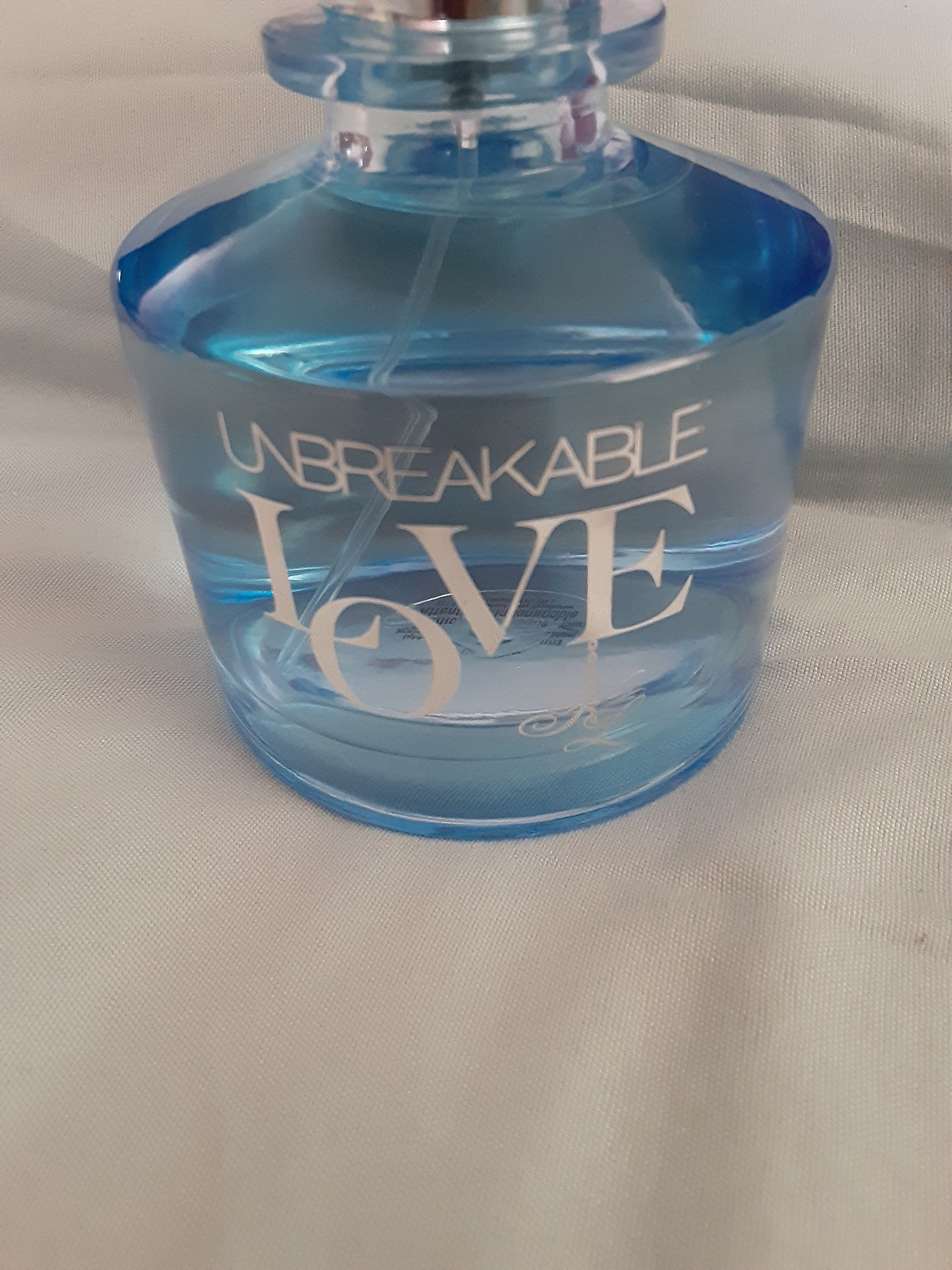 Unbreakable  A Unisex Fragrance by Khloe and Lamar 