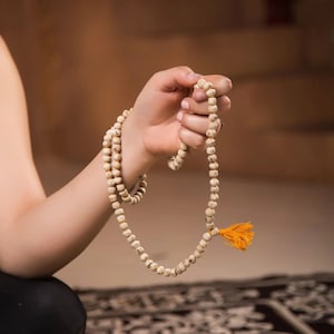 Natural Tulsi Japa Mala Knotted 108 Beads, India Prayer Necklace, Wood Bead Mala, Hindu Krishna Mala, Tulsi Mala 9 mm, 108 Meditation Mala