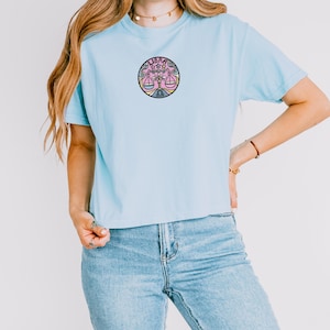 Libra Embroidered Patch Crop Top, Zodiac Star Sign Boxy Cropped Tee, Astrology Birthday Gift for Her, Scales Embroidered Shirt