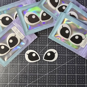 3 Pack, Tear Drop Girl Alien Dog Felt Eyes, Blue Alien Felt Eyes