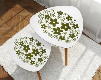 Crazy Daisy Nesting Table Set – Vintage-Inspired Green Floral Design