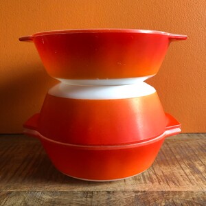 3x JaJ England JaJ Pyrex rare solid orange casserole dish. Vintage Pyrex Vintage Casserole dish