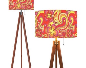 Retro Groove Tripod Floor Lamp – Bold 60s Floral Swirl Design