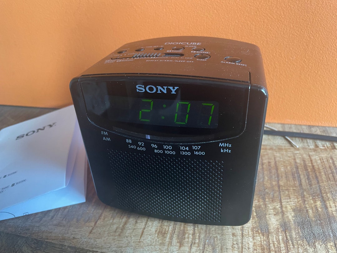 Vintage 80s Sony Clock Radio Model ICFC102 Digicube A Timeless Piece