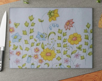 Vintage Meadow Floral Glass Cutting Board – Corelle-Inspired Kitchen Decor