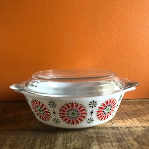 Rare JAJ Pyrex Red Iris Pyrex Medallion Casserole. Vintage JAJ Pyrex JaJ England. Pyrex Casserole Dish 509 Rare Pyrex rare HTF Pyrex