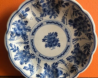 Vintage Royal Delft Plate – 1947 Dutch Porcelain Wall Decor