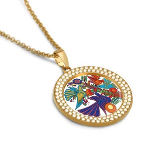 Gold Pendant Necklace with Villeroy & Boch Acapulco Colorful Birds Pattern – Vintage-Inspired Jewelry