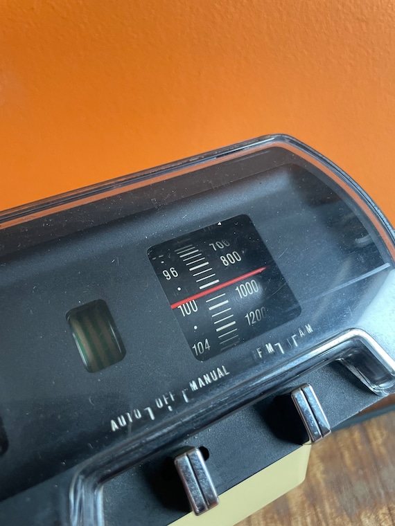 Vintage 1974 Sony Digimatic Flip Clock Radio - Retro AM/FM Mid