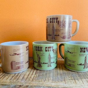 Vintage Federal Glass Milk Glass Souvenir Mug, 60s and 70s Collectible New York City Landmarks. Vintage mug New York souvenir mug mcm retro