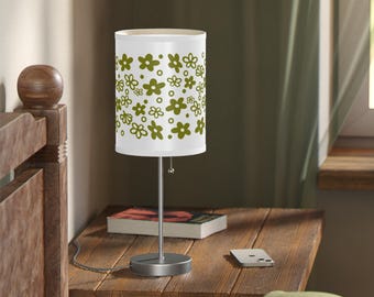 Vintage Spring Blossom Green Table Lamp – Retro Kitchen Decor