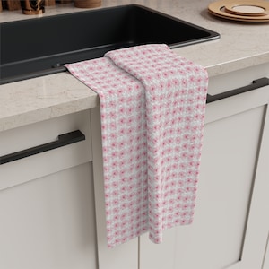 Pyrex Pink Daisy Inspired Soft Tea Towel. Pink Flowers Tea Towel. Farmhouse Kitchen Tea Towel