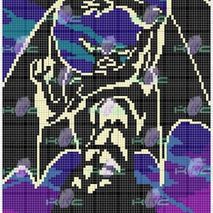 Peut inclure: Un design de pixel art représentant une silhouette noire de dragon avec des ailes déployées. Le dragon est sur un fond de nuages pixélisés violets, bleus et turquoise.
