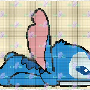 Pode incluir: Arte de pixel azul e rosa de um personagem de desenho animado, Stitch, do filme da Disney Lilo & Stitch. Stitch está deitado com o braço levantado e a cabeça inclinada para o lado.