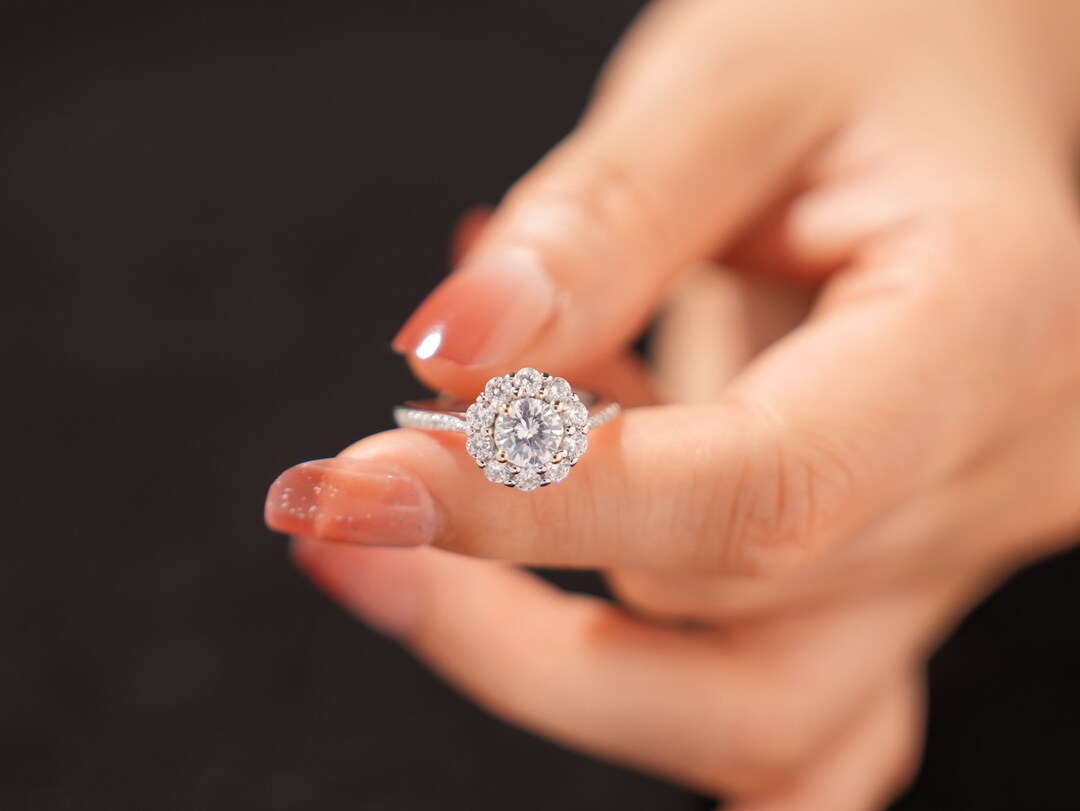 Sparkling Halo Ring for Your Wife| Elegant Engagement Ring| Eternal ...