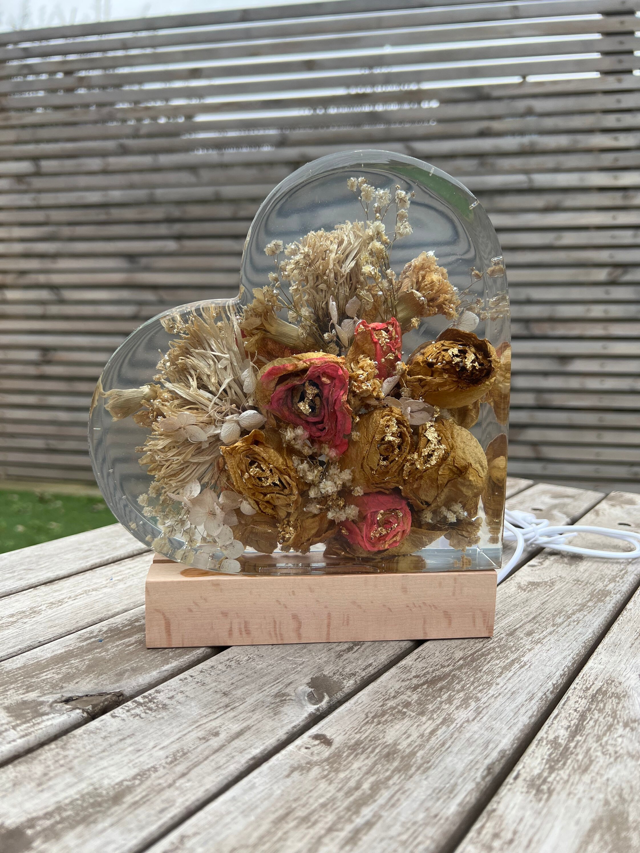 Bouquet lamp deals