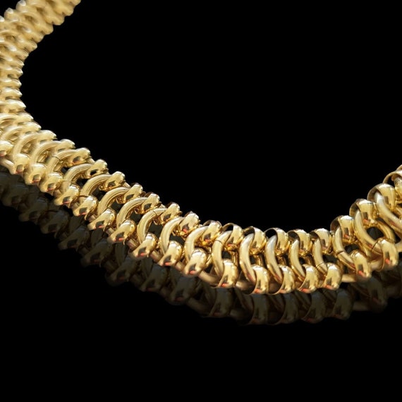 Beautiful Gold Plated Link Chain - Vintage Trifari - image 2