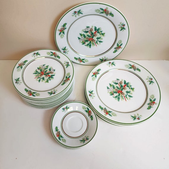 Noritake Holly Christmas Dinnerware Set: Salad Plates, Tea Saucers