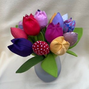 Fabric flowers, fabric tulips, Handmade flowers, gift for mum, housewarming gift,  spring flowers, bunch of flowers, flower bouquet