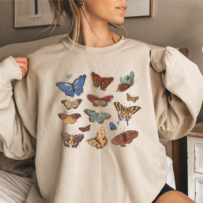 Butterfly Crew Neck Long Sleeve Sweatshirt