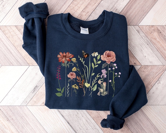 Vintage Wildflower Hoodie, Botanical Sweater, Nature Crewneck, Women Flower Hoodie, Mothers Day Sweater, Nature Lover Gift, Gardener Clothes