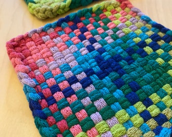 Set of 2 Woven Potholders - Handmade - Cotton