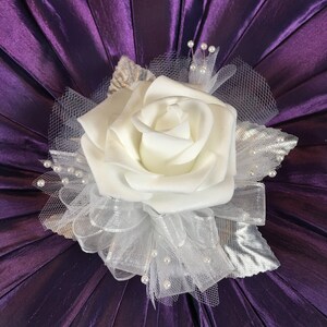 White Rose Corsage, Pin On Corsage, Mother&#39;s Day Gift, Prom Corsage, Wedding Corsage, Church, Party or Shower Corsage, All Occasion Corsage